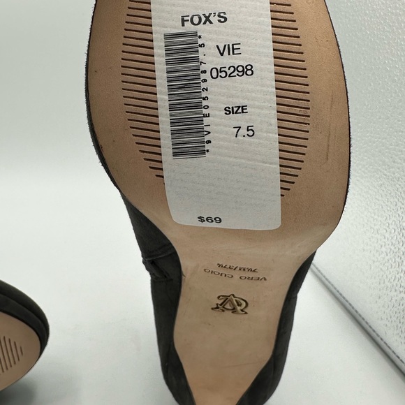 Booties - Picture 5 of 7